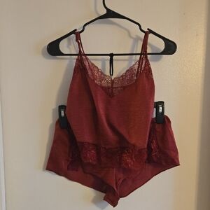 Elegant Burgundy Lace Sleepwear Set